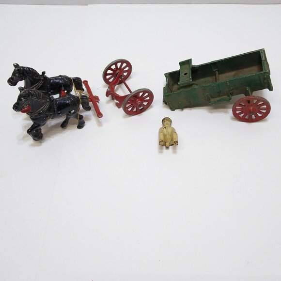 Stanley Toy Co. Horse Drawn Farm Hay Work Cast Wagon w/Driver Toy Is Damaged - Picture 4 of 6